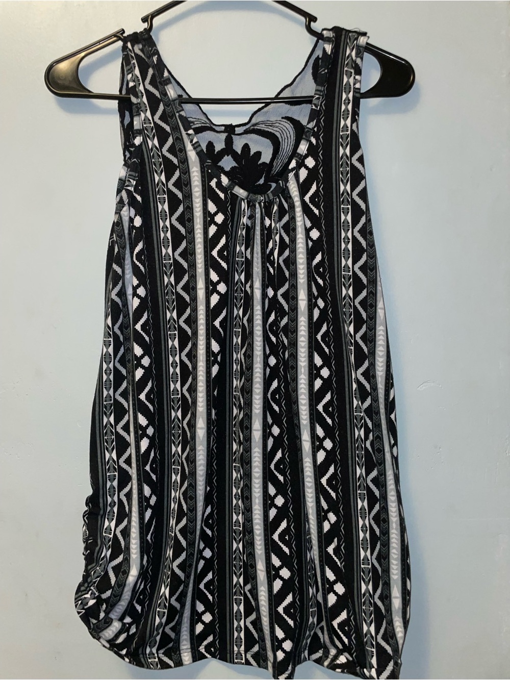 Free Kisses Maternity Black and White Striped Aztec Tank Top. Size M - #10